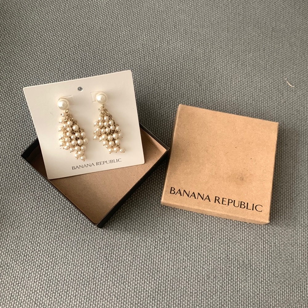 Banana republic earrings
